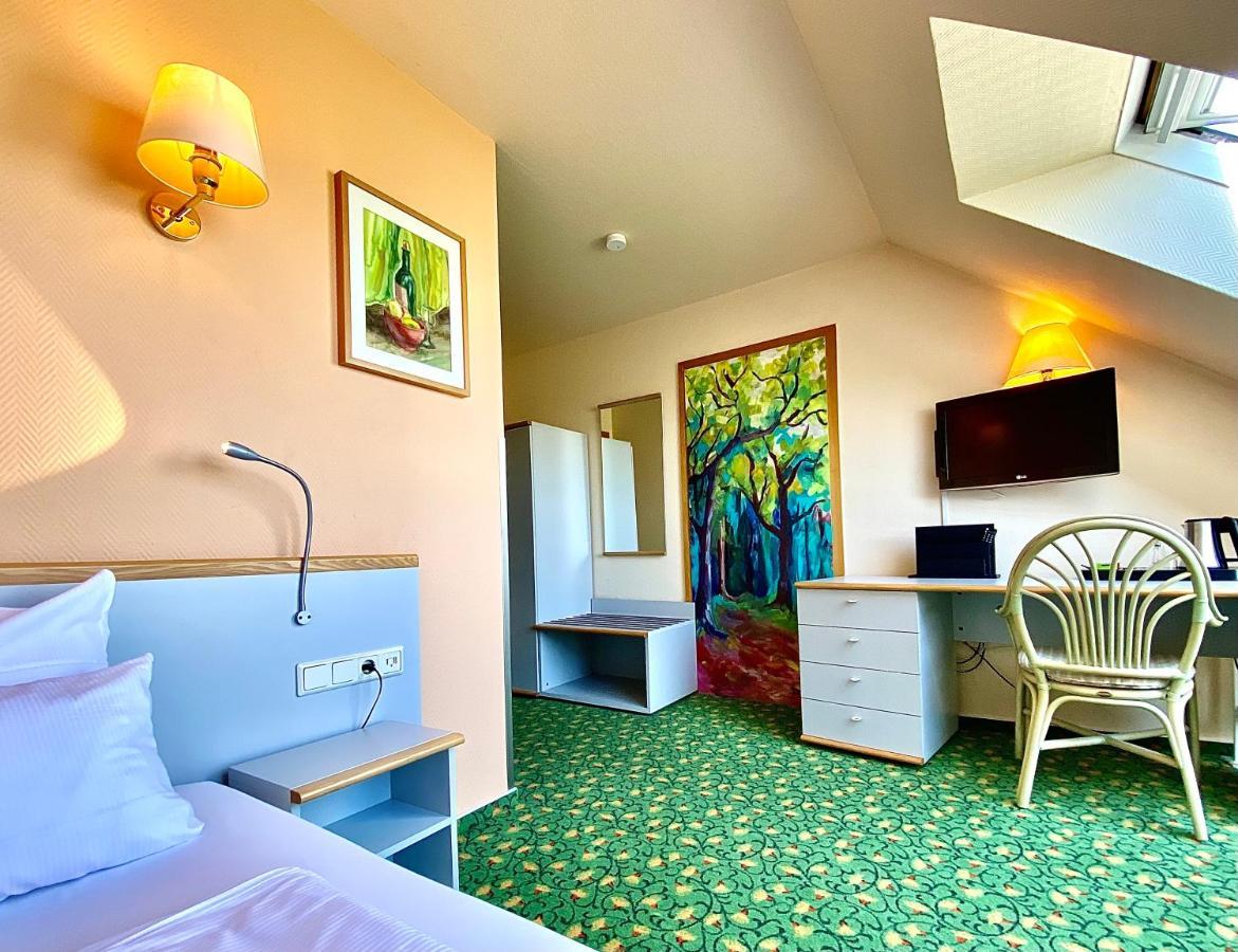 Hotel Am Mueritz-Nationalpark Waren  Extérieur photo