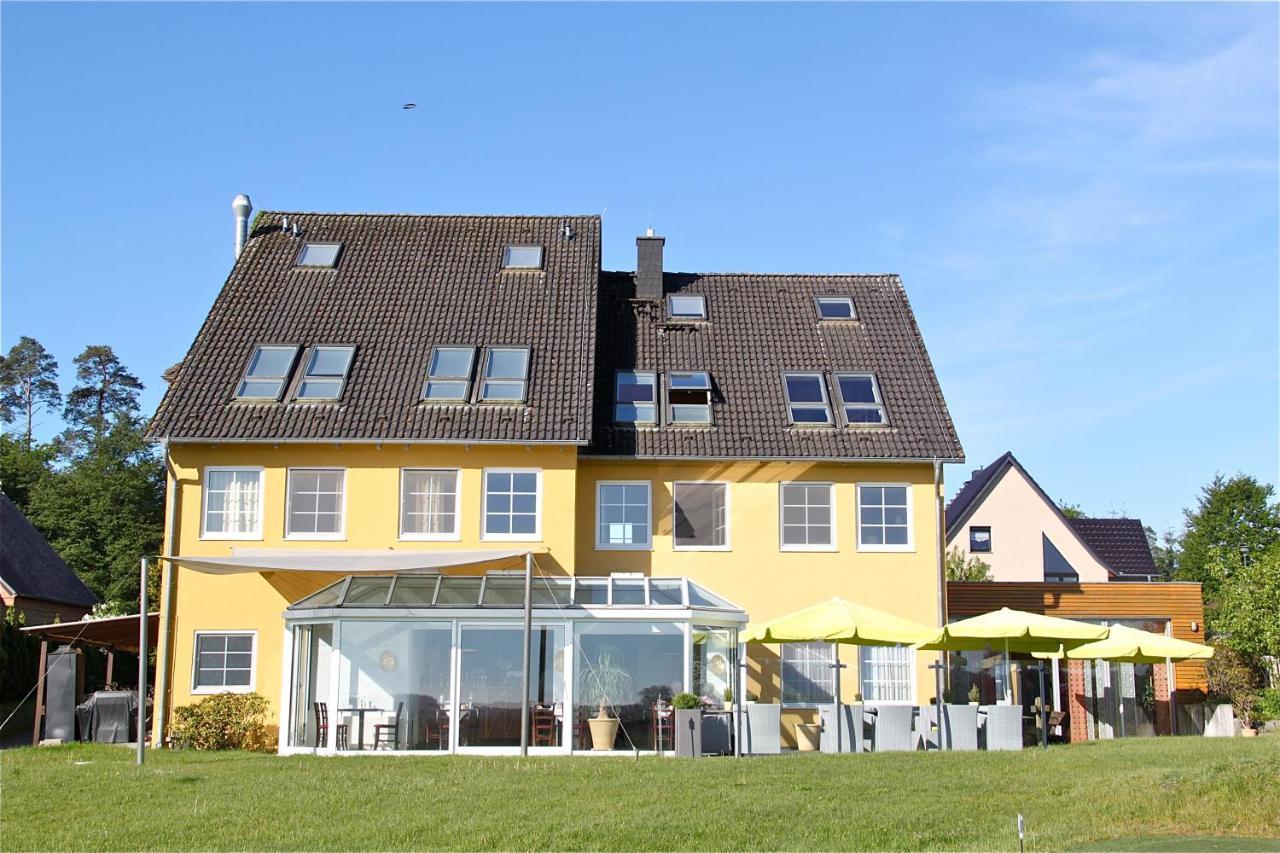 Hotel Am Mueritz-Nationalpark Waren  Extérieur photo
